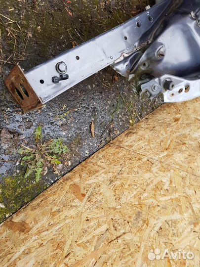 Лонжерон передний левый Mazda