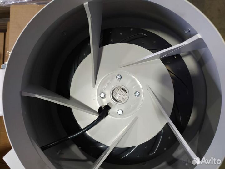 Канальный вентилятор пластик