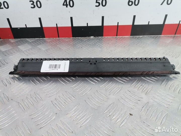 Стоп-сигнал seat Alhambra рест. 2004 5L0945097