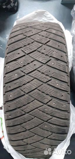 Goodyear Ultragrip Ice Arctic 205/55 R16