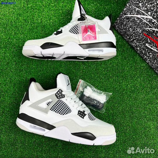 Nike Jordan 4 Retro