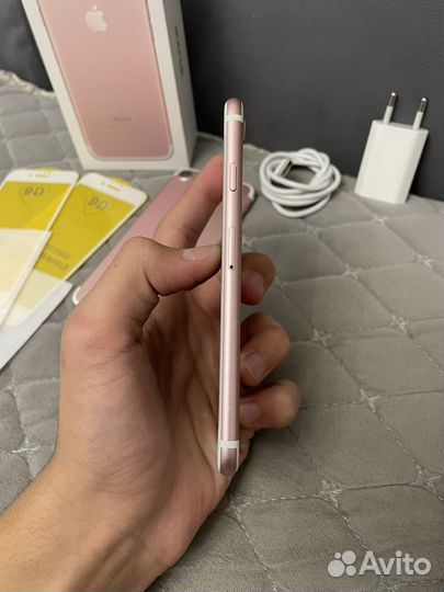 Телефон iPhone 7 128gb 2шт