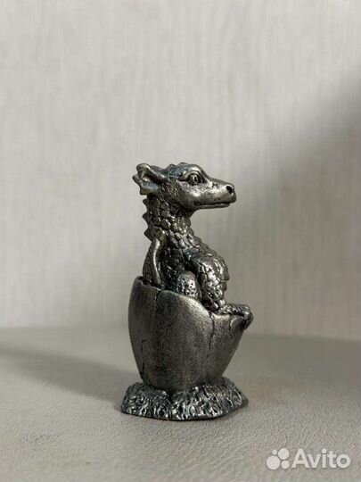 Статуэтка дракон