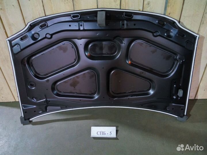 Капот Renault Logan