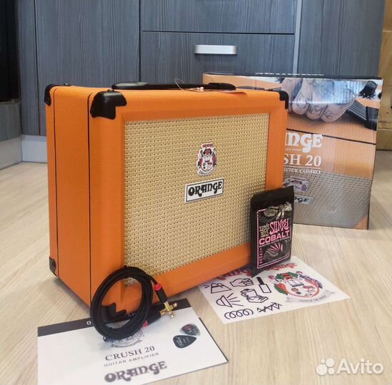 Orange Crush 20 + Кабель, струны (комбоусилитель)