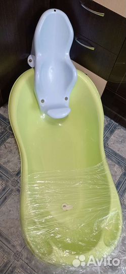 Ванночка для купания с горкой