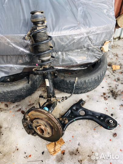 Амортизатор передний Skoda Rapid