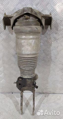 Пневмостойка передняя лев. Cayenne Touareg Audi Q7