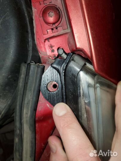 Крепления для штатных ксеноновых фар на Citroen c4