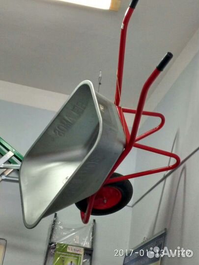 Тачки тележки садово строительные 1-о и 2-х колесн