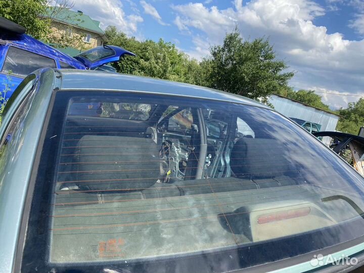 Стекло заднее Chevrolet Lacetti