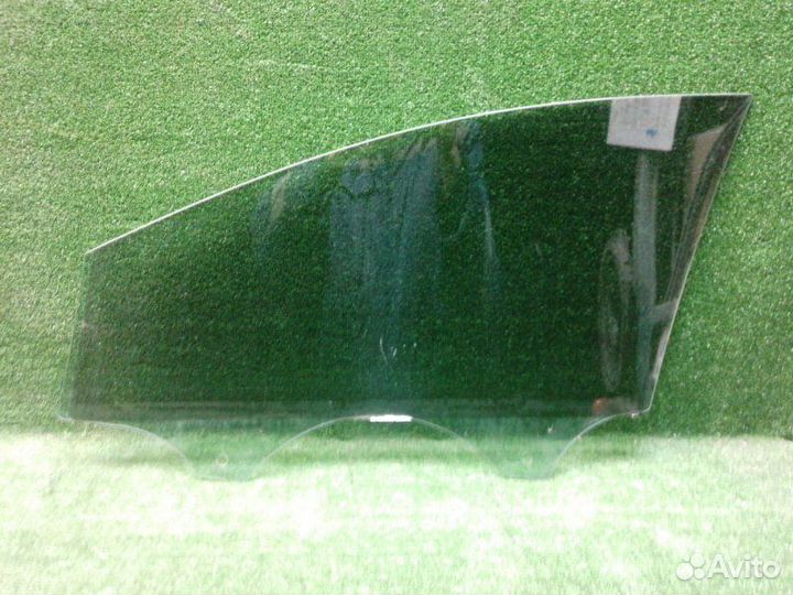 Стекло двери переднее правое Ford Focus 3 CB xqda