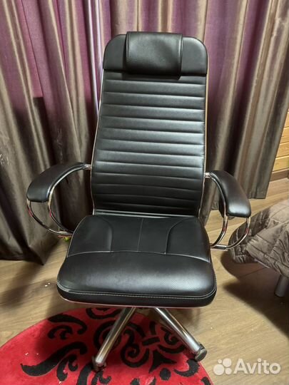 Офисное кресло руководителя бу кожаное