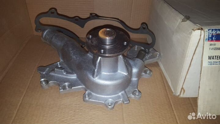 Водяная помпа Ford Explorer V6 4.0L 1991-2000