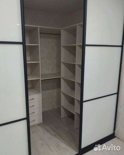 Прихожие на заказ