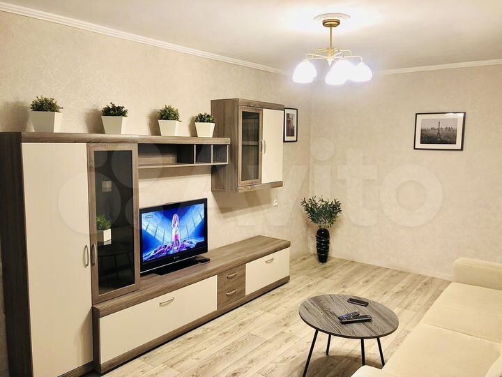 2-к. квартира, 42 м², 3/5 эт.