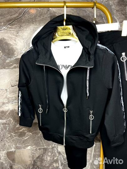 Стильный костюм тройка Bikkembergs премиум