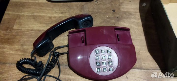 Старый телефон