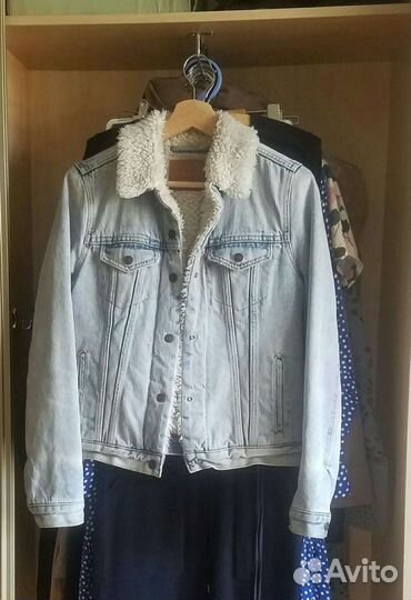 Джинсовая куртка levis