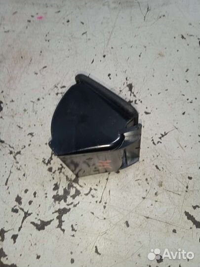 Пепельница Peugeot 306 Пежо 306