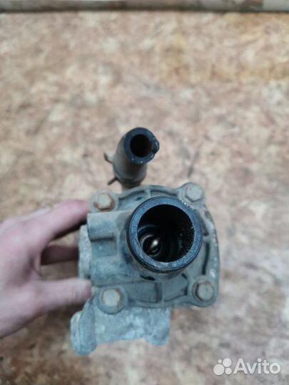 Корпус термостата Chery Bonus лифтбек 1.5 A13 2011