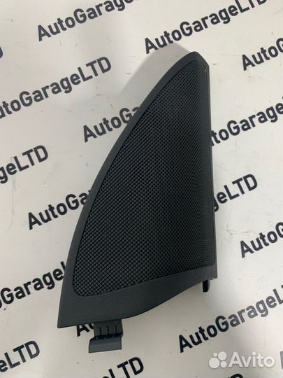 Накладка динамика передняя правая Mercedes-Benz