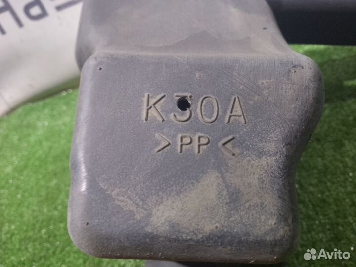 Резонатор воздушного фильтра Kia Rio 1