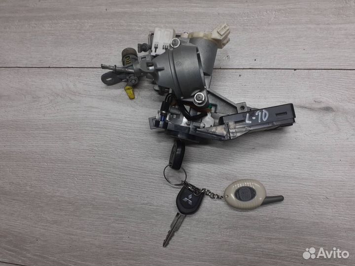 Замок зажигания Mitsubishi Lancer 10