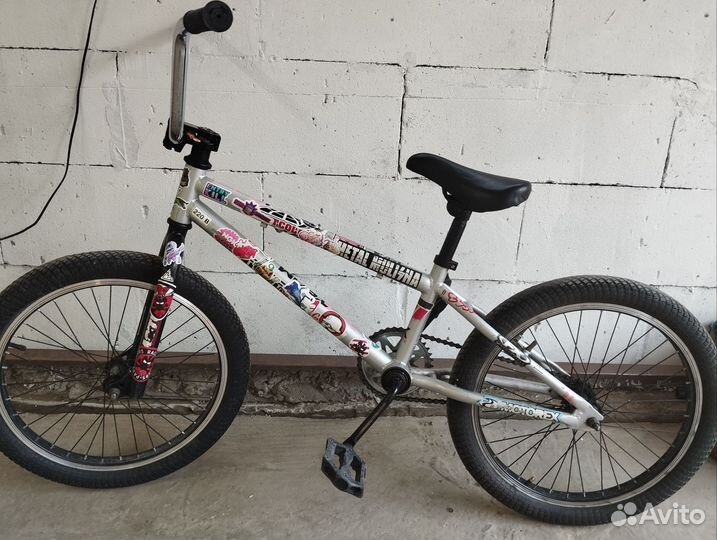 Трюковой велосипед BMX Tech team