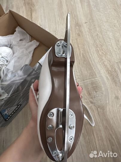 Фигурные коньки jackson artiste