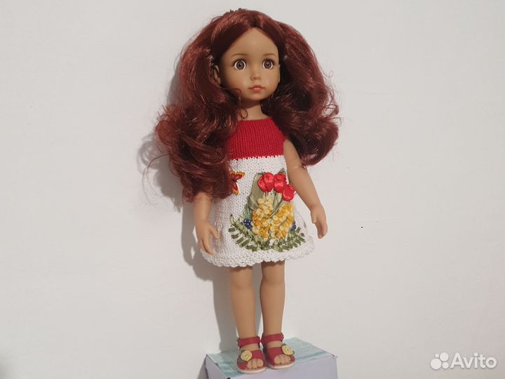 Кукла виниловая