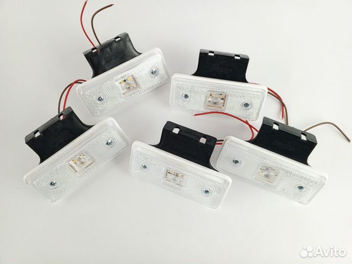 Габариты белые с кронштейном (к-т 10 штук)