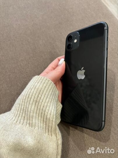 iPhone 11, 64 ГБ