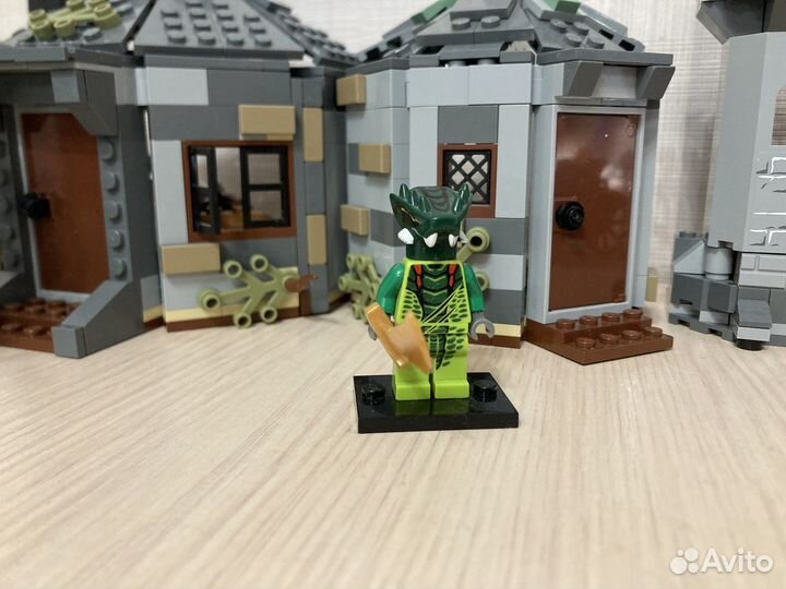 Lego ninjago фигуркв серпентина
