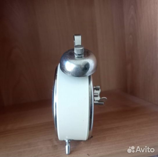 Часы будильник СССР