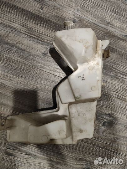 Бачок омывателя Peugeot 308