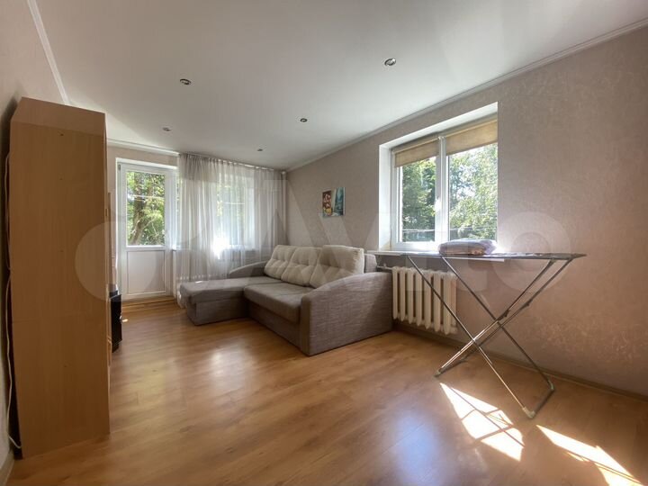 2-к. квартира, 50 м², 2/4 эт.