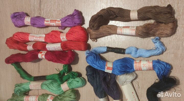 Нитки мулине и нить для штопки цена за всё