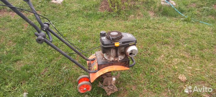 Бензиновый культиватор