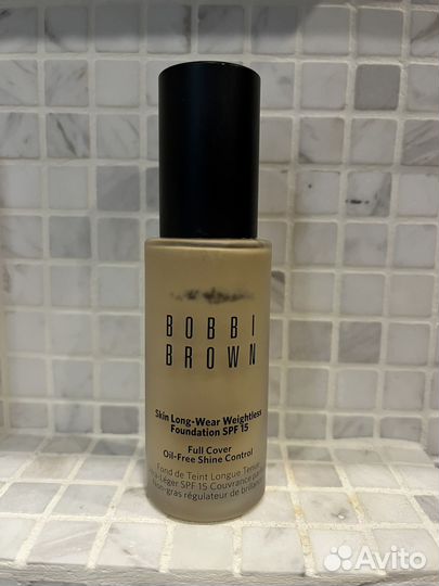 Bobbi brown Skin Long-Wear Weigthless Foundation