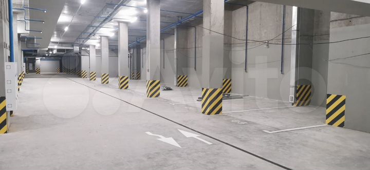 Машиноместо, 18 м²
