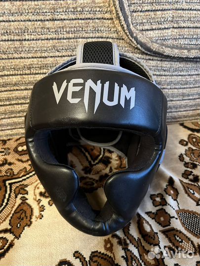 Боксерский шлем Venum