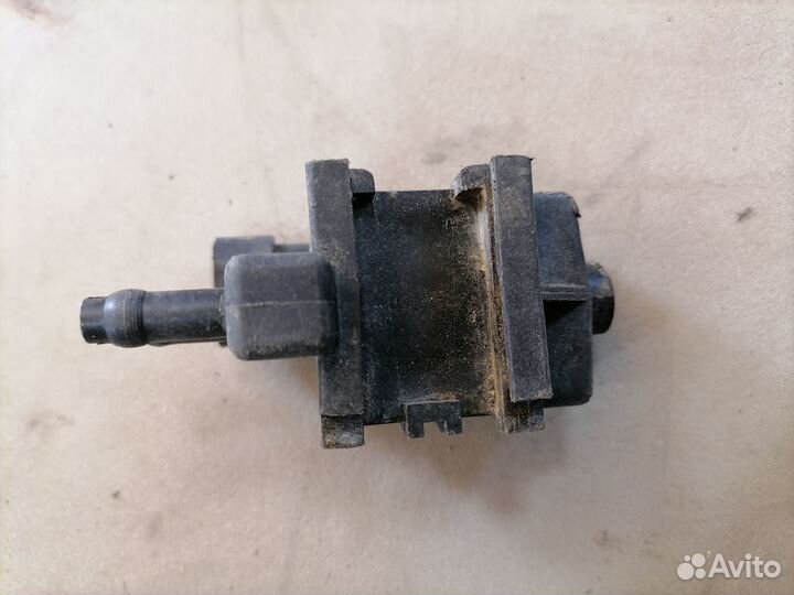 Клапан вентиляции топливного бака Лада Приора