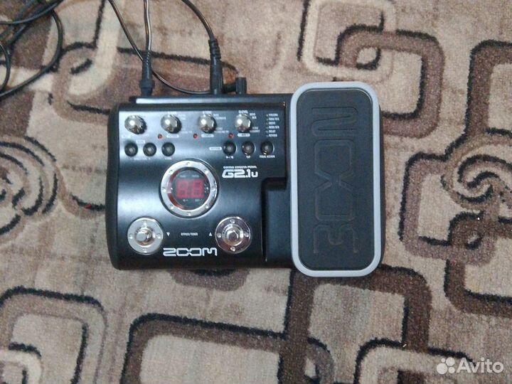 Электрогитара с комбиком и процесером