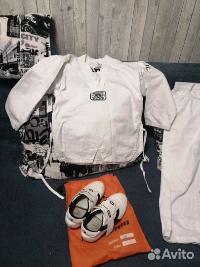 Форма для занятий тхэквондо