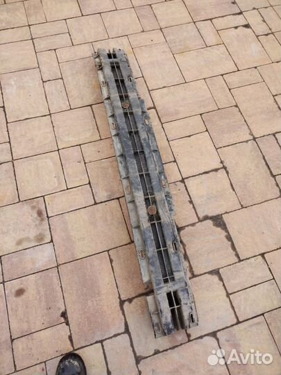 Усилитель переднего бампера Ваз 2110