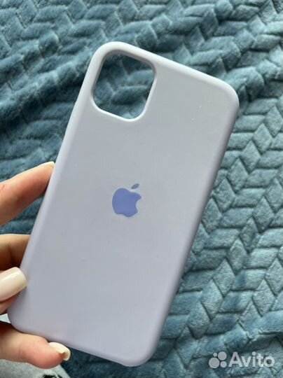 Чехол на iPhone 11