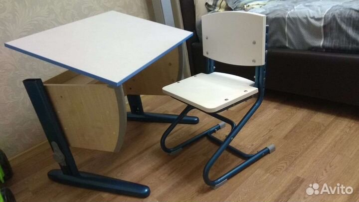 Письменный стол парта