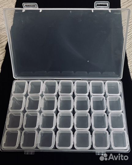 Контейнер для хранения фурнитуры