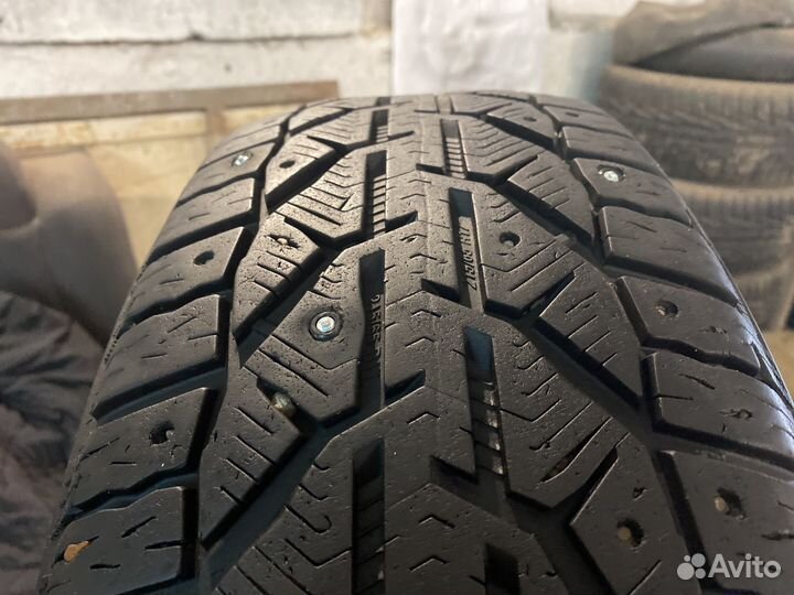 Tigar SUV Ice 215/65 R17 103T